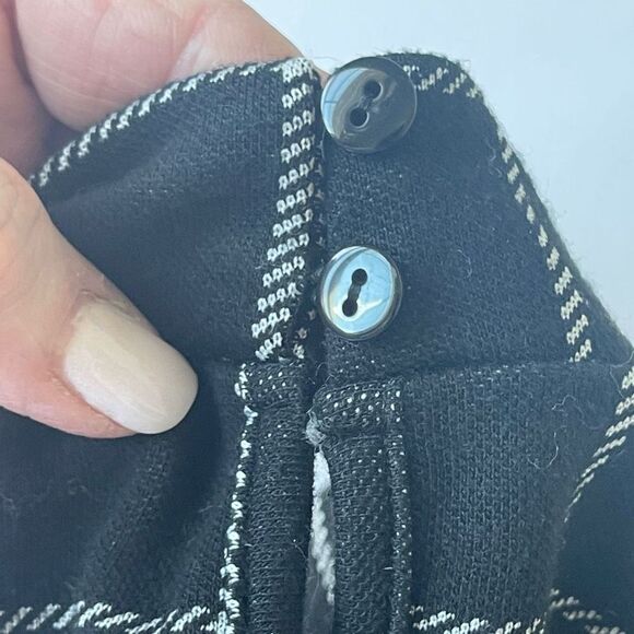 Hollister Black Window Pane Check Crop Top - Picture 6 of 7